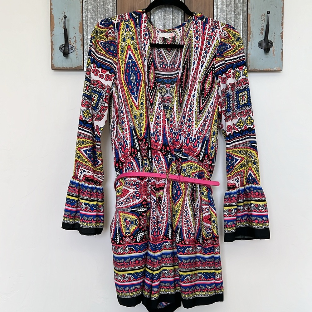 GB Long Sleeve V-Neck Romper with patent leather pink belt